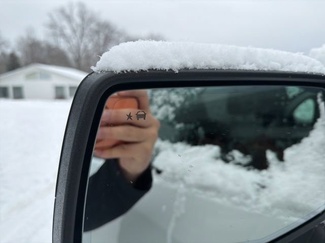 Used 2022 GMC Sierra 1500 AT4 w/ Technology Package image 13