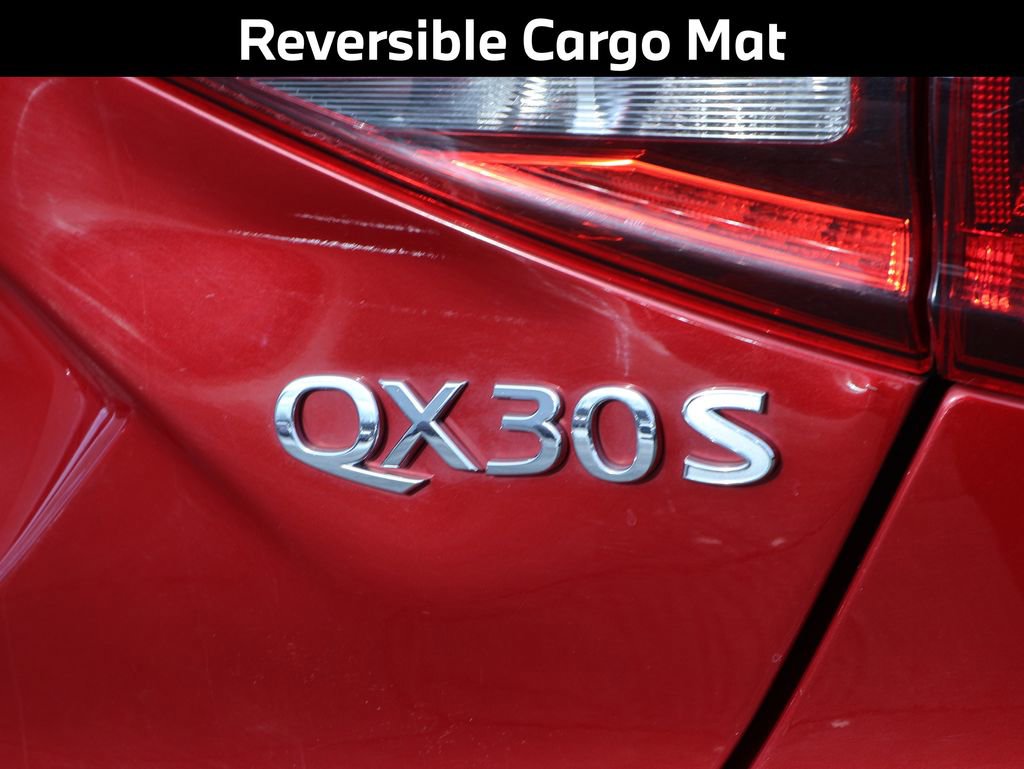 Used 2018 INFINITI QX30 Sport w/ Cargo Package image 9