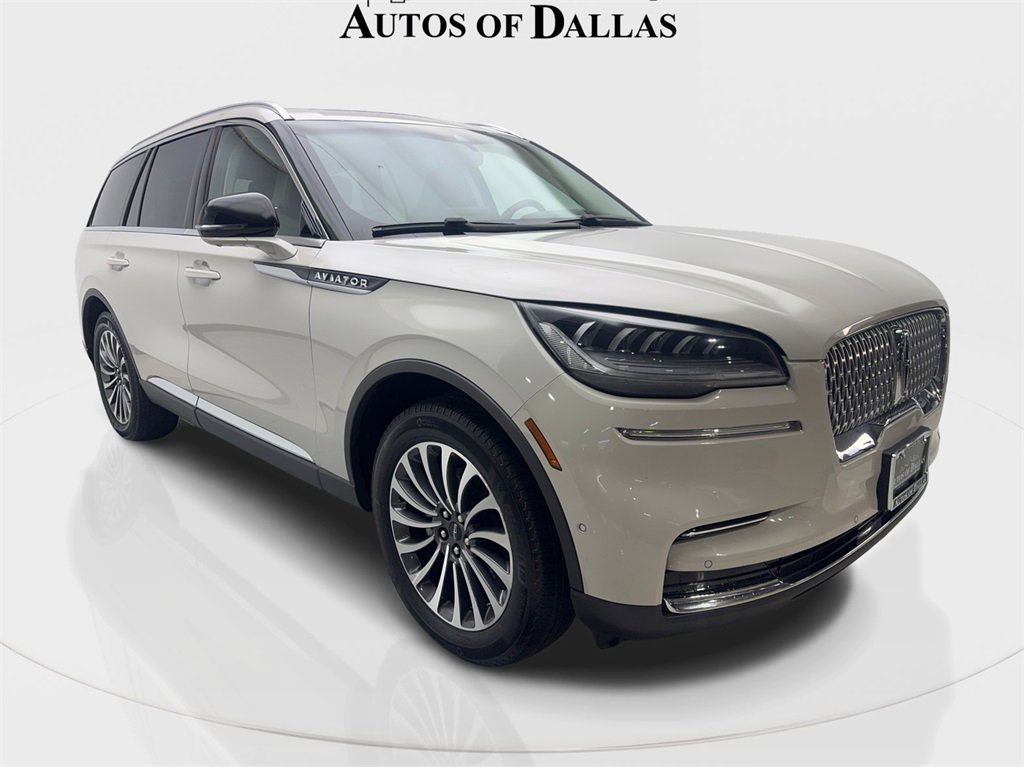 Used 2022 Lincoln Aviator Reserve w/ Equipment Group 201A image 4