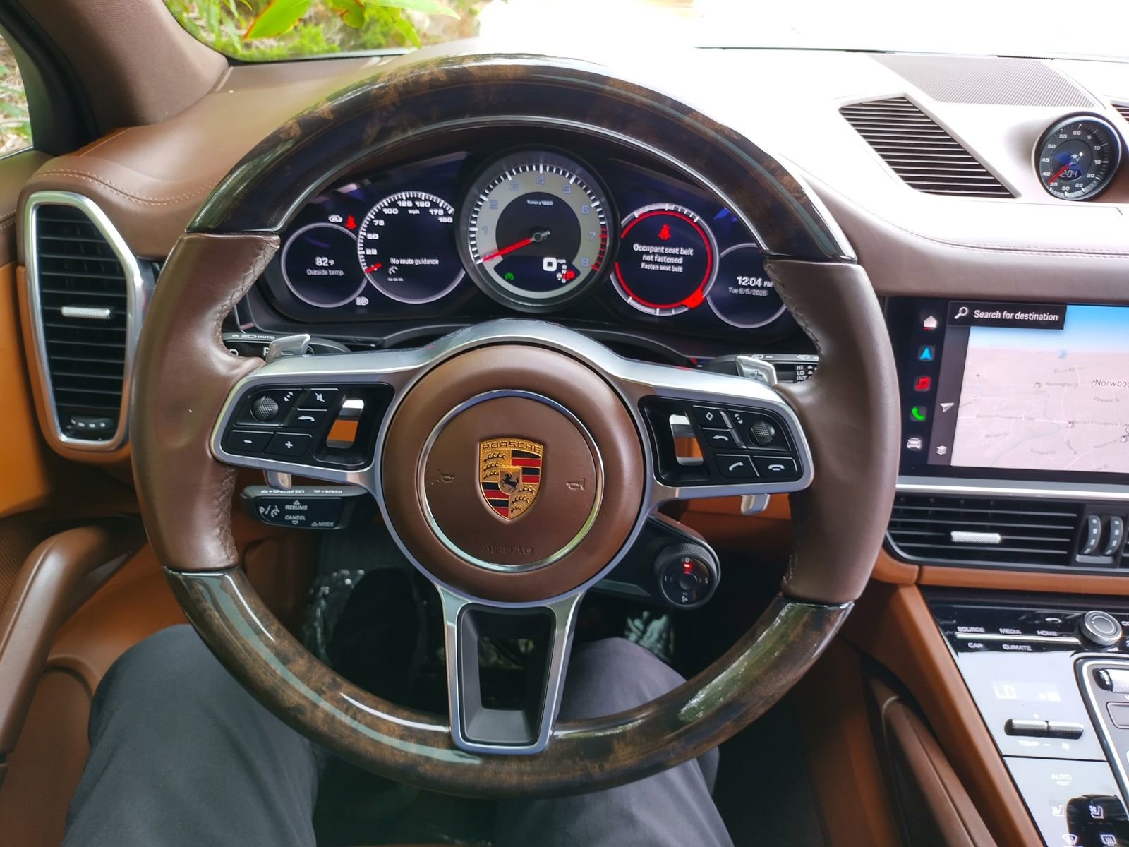 Used 2022 Porsche Cayenne S Platinum image 12