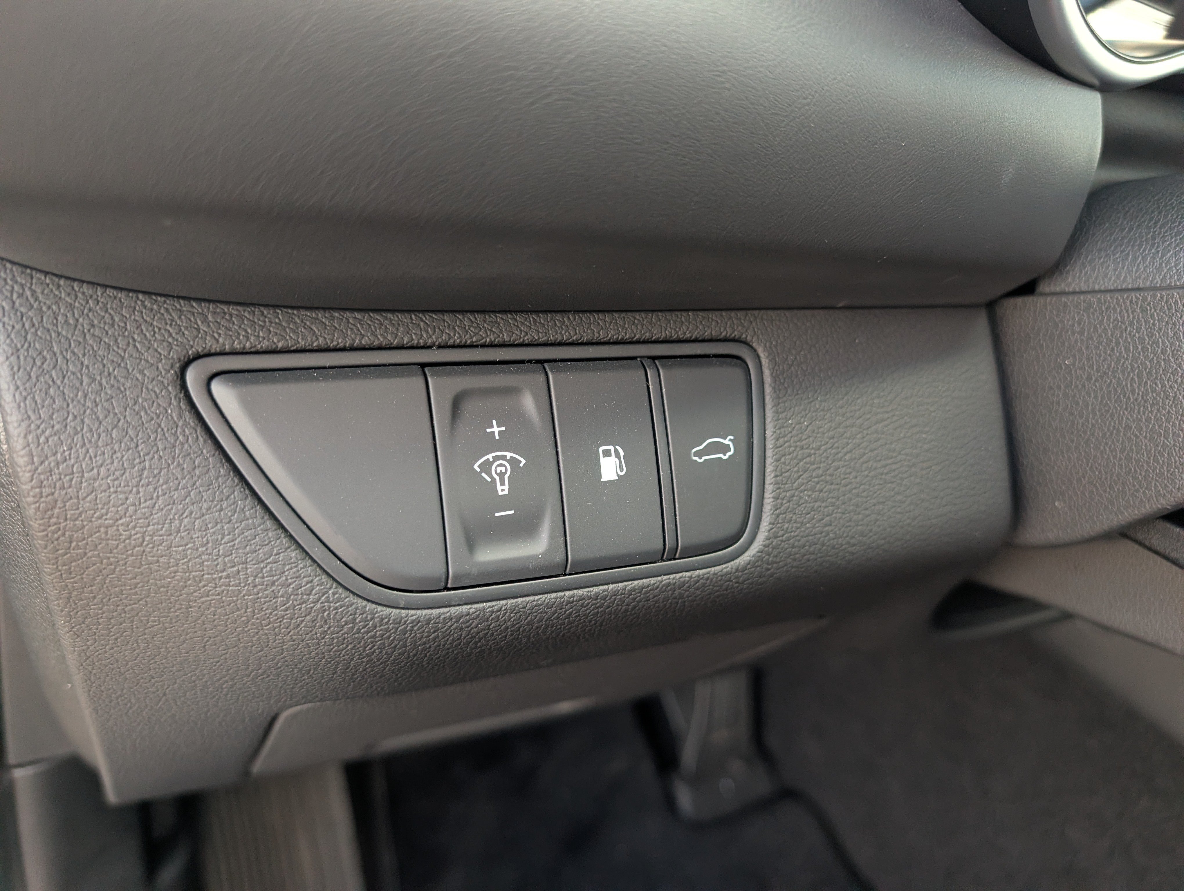 Used 2024 Genesis G70 2.5T AWD/4WD image 24