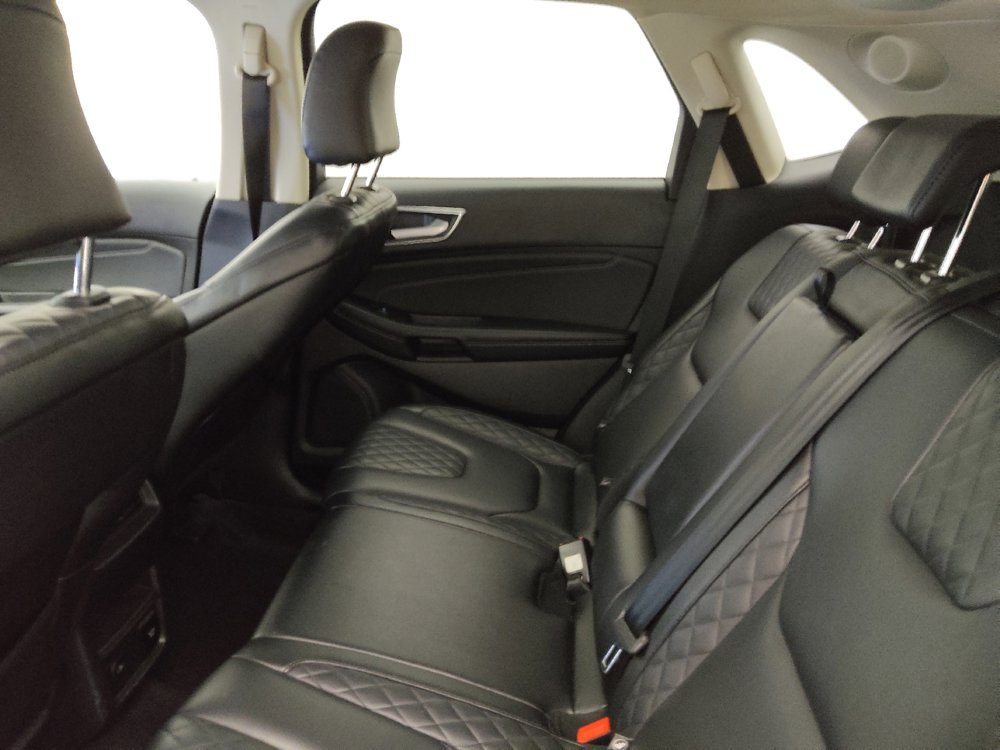 Used 2024 Ford Edge Titanium AWD/4WD image 18