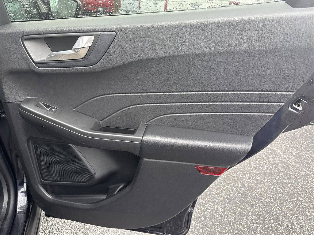 Used 2021 Ford Escape SEL w/ Class II Trailer Tow Package image 16