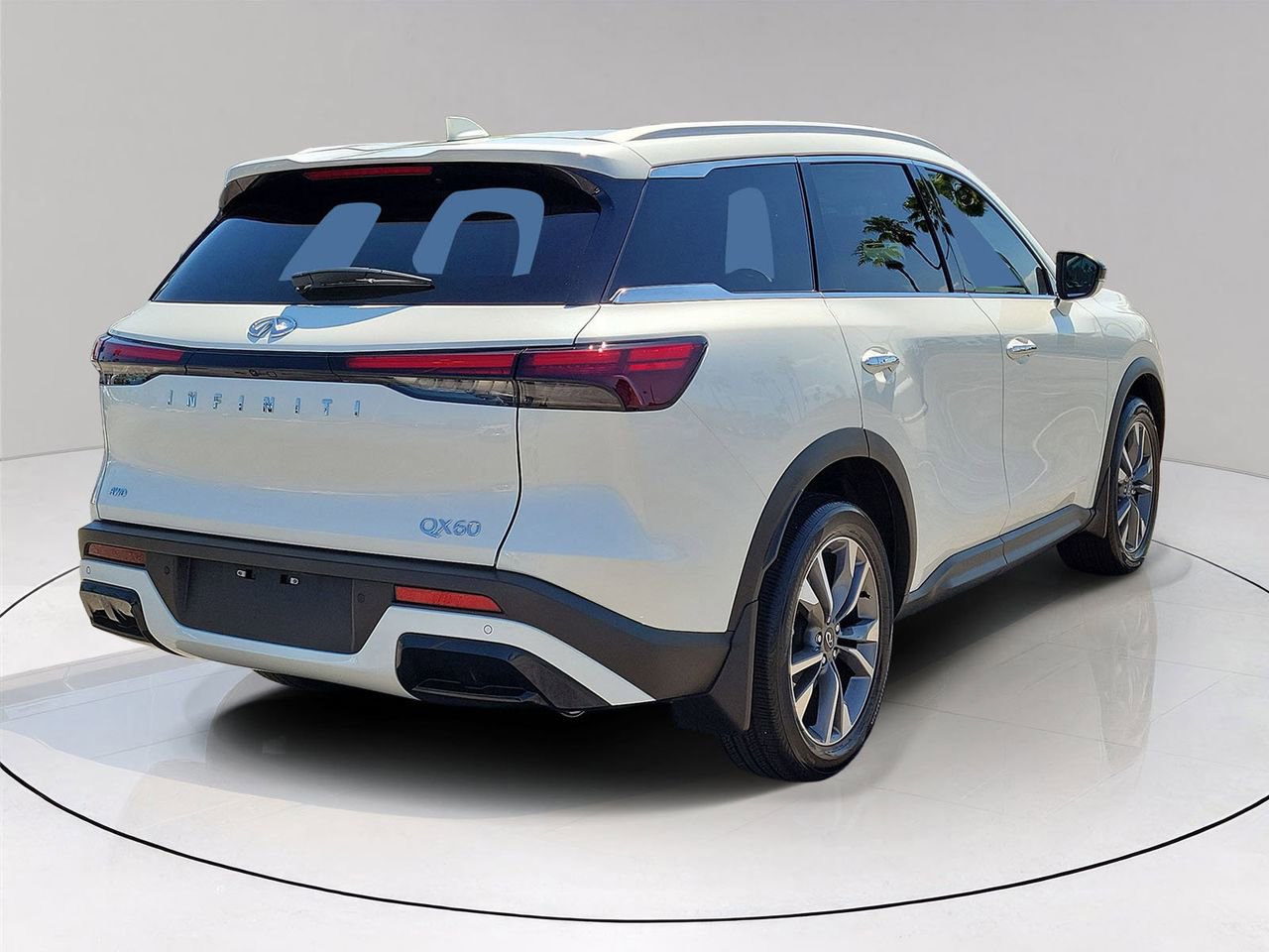 Used 2025 INFINITI QX60 Luxe w/ Lighting Package (N94) image 6