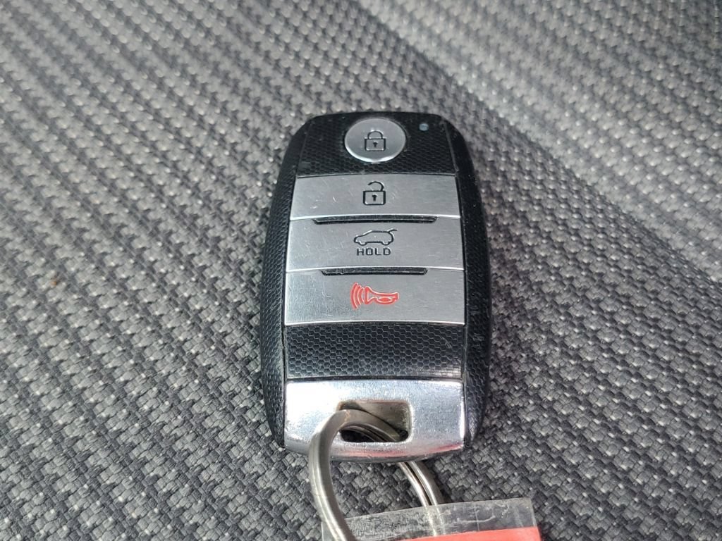 Used 2019 Kia Niro LX FWD image 29