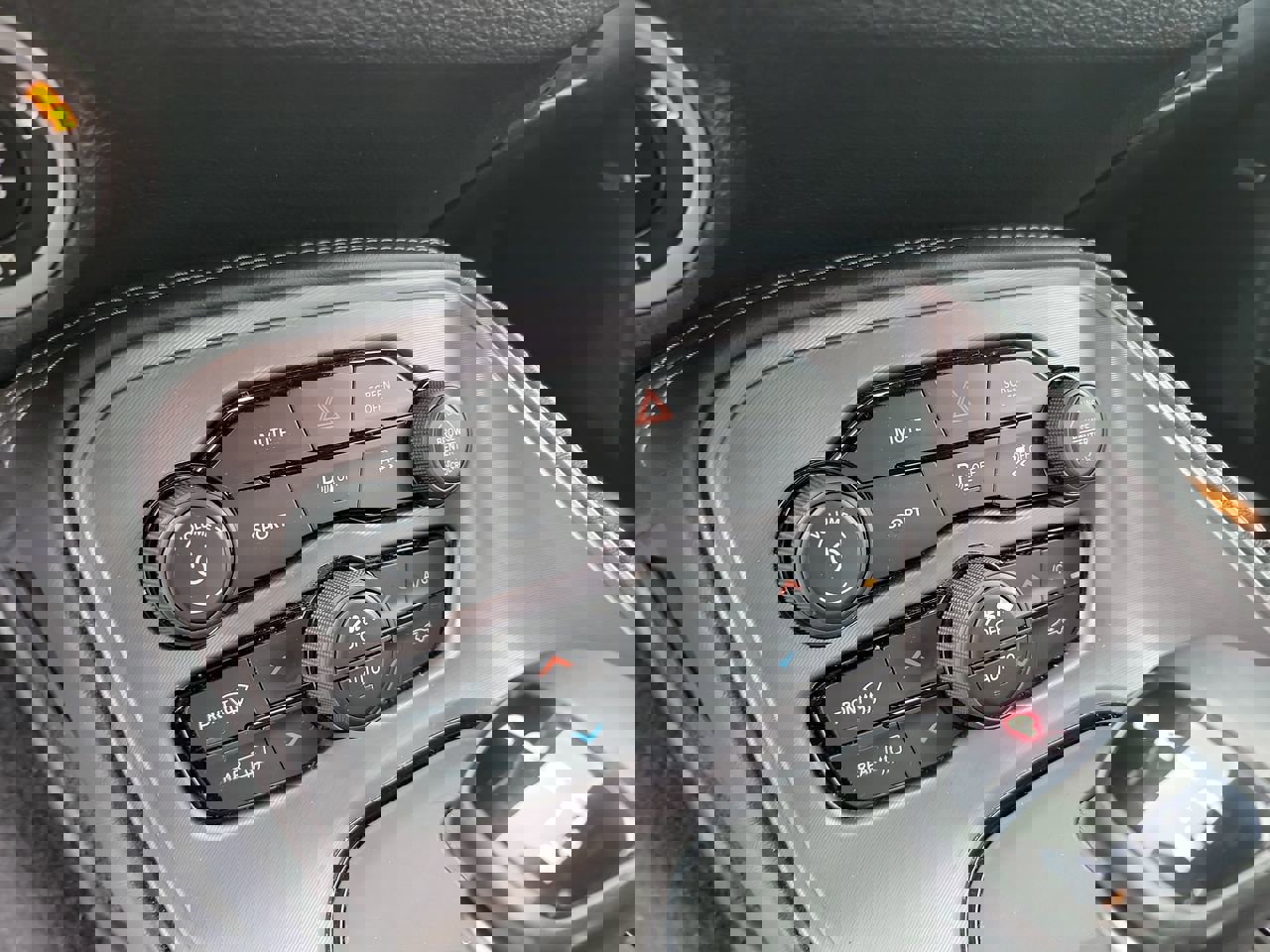 Used 2023 Dodge Challenger GT image 18