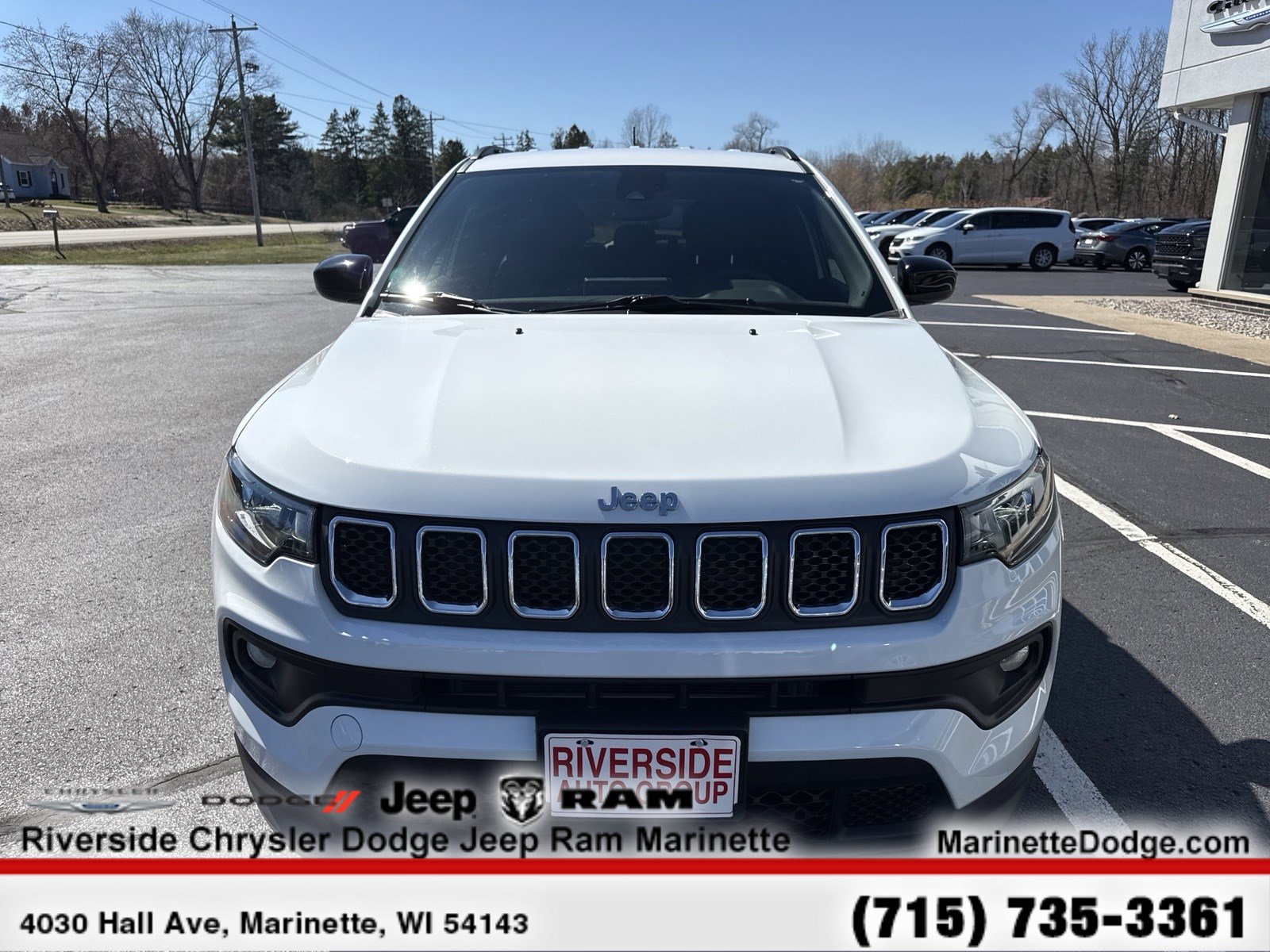Used 2023 Jeep Compass Latitude AWD/4WD image 3