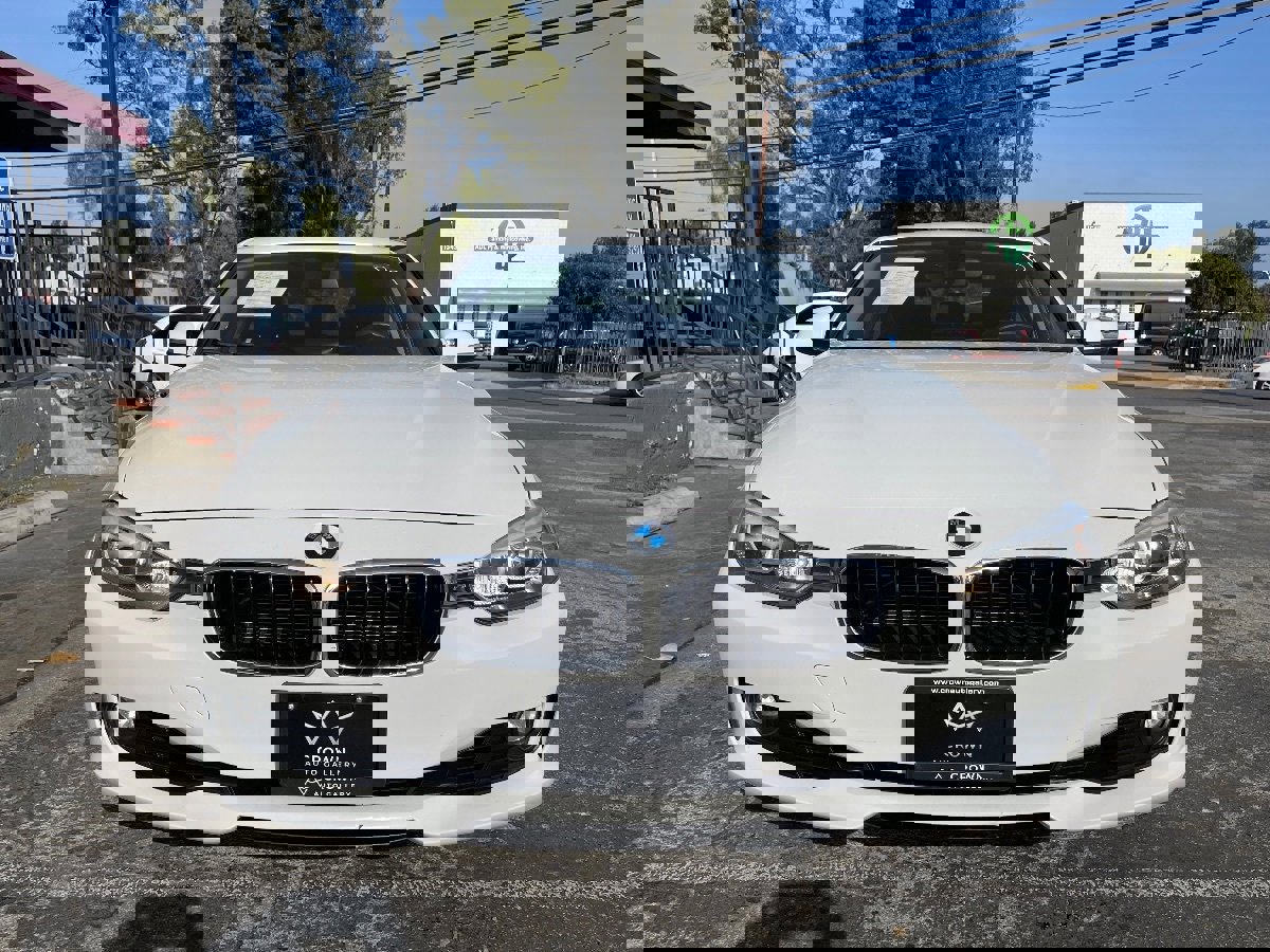 Used 2013 BMW 328i Sedan image 2