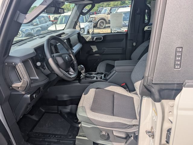 New 2026 Ford Bronco Big Bend w/ Black Appearance Package AWD/4WD image 13