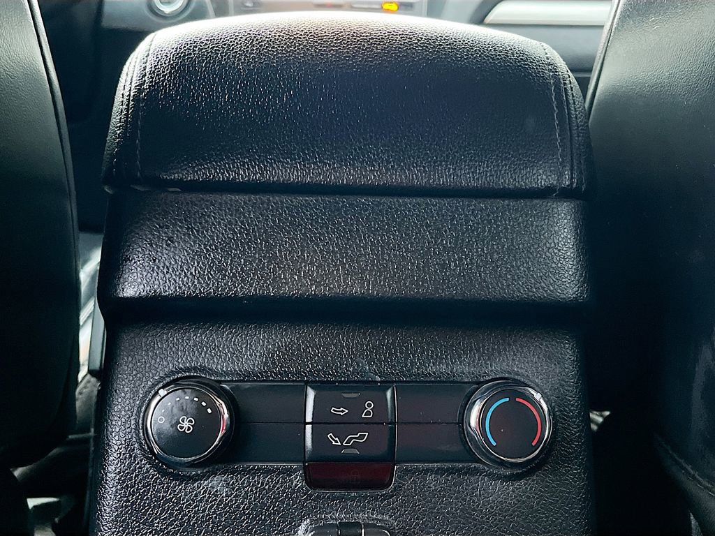 Used 2019 Ford Explorer XLT w/ Equipment Group 202A image 26