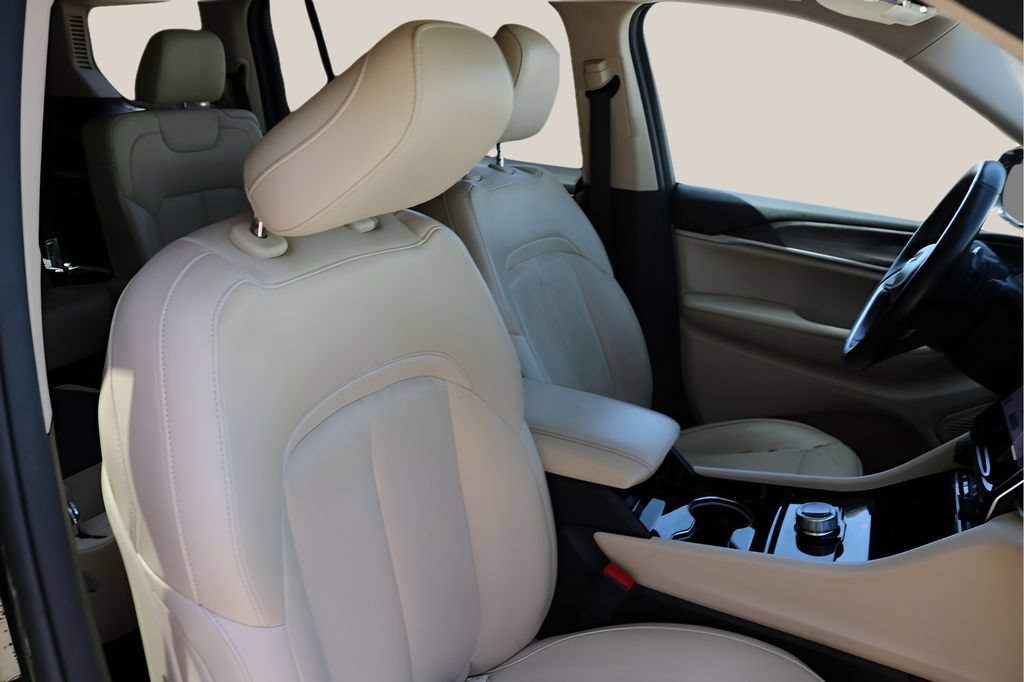 Used 2021 Jeep Grand Cherokee L Limited RWD image 21