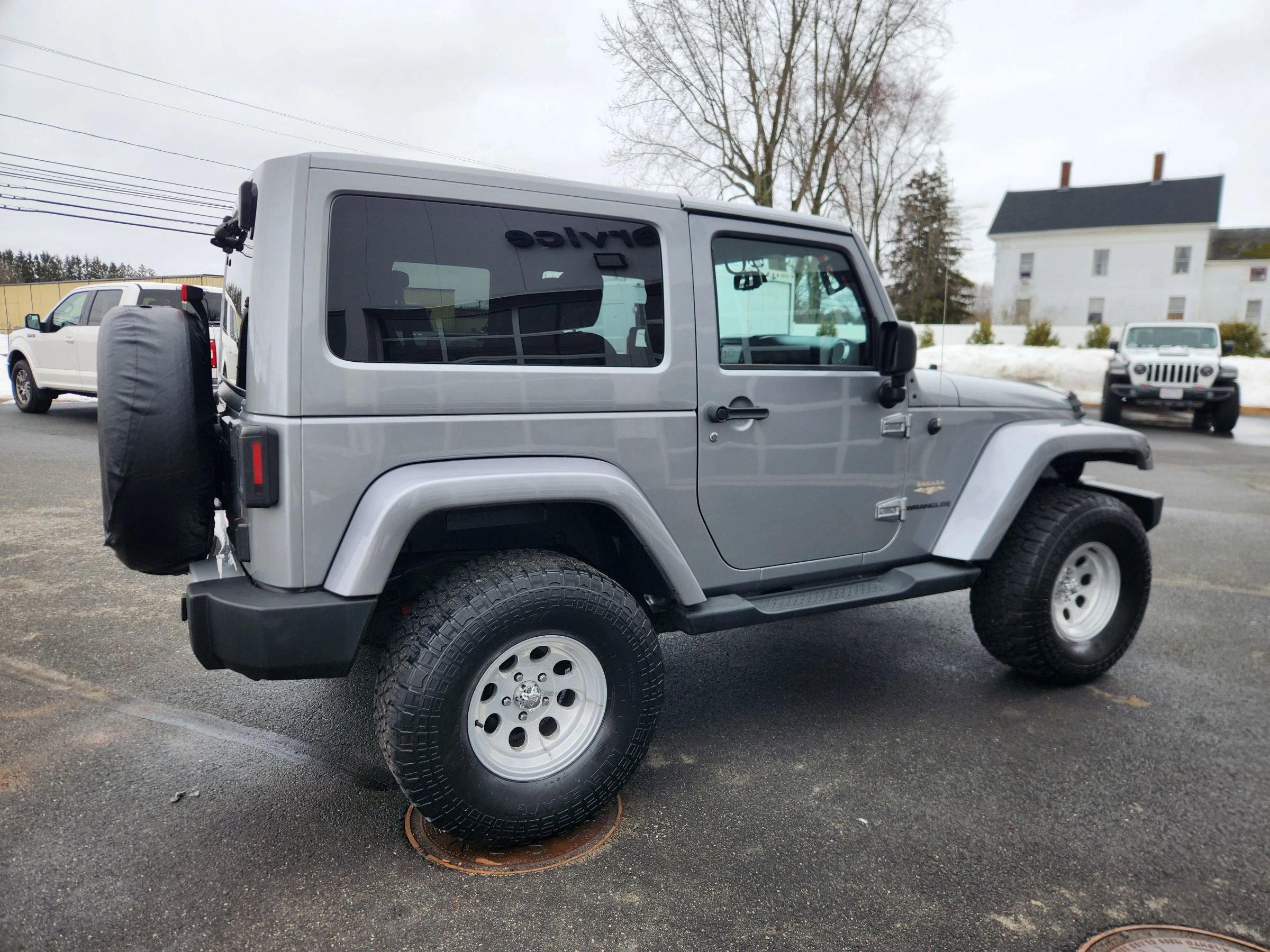 Used 2013 Jeep Wrangler Sahara w/ Dual Top Group image 16