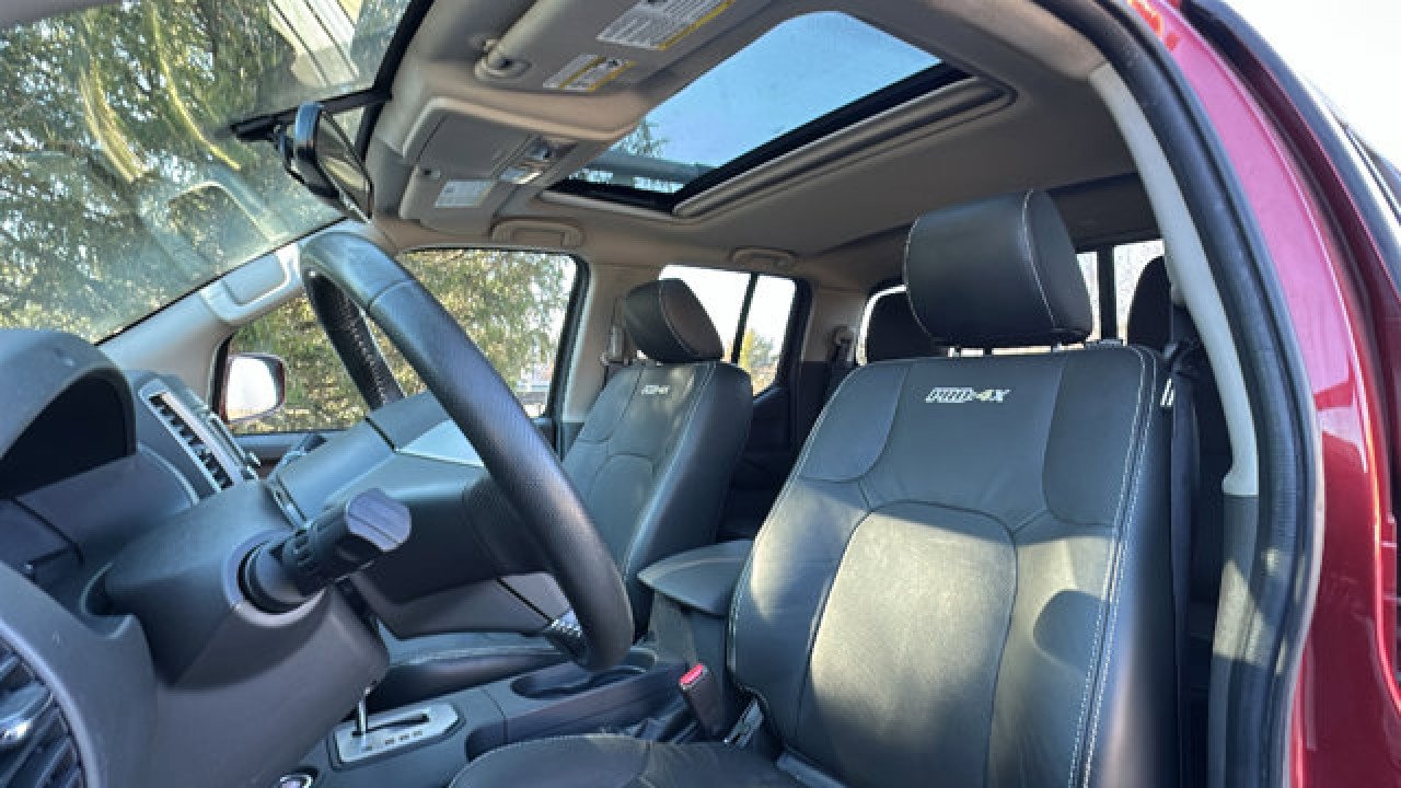 Certified 2020 Nissan Frontier PRO-4X w/ Pro-4x Utility Package image 15