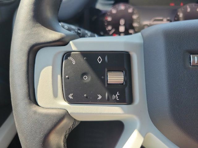 Used 2023 Land Rover Defender 110 SE AWD/4WD image 19