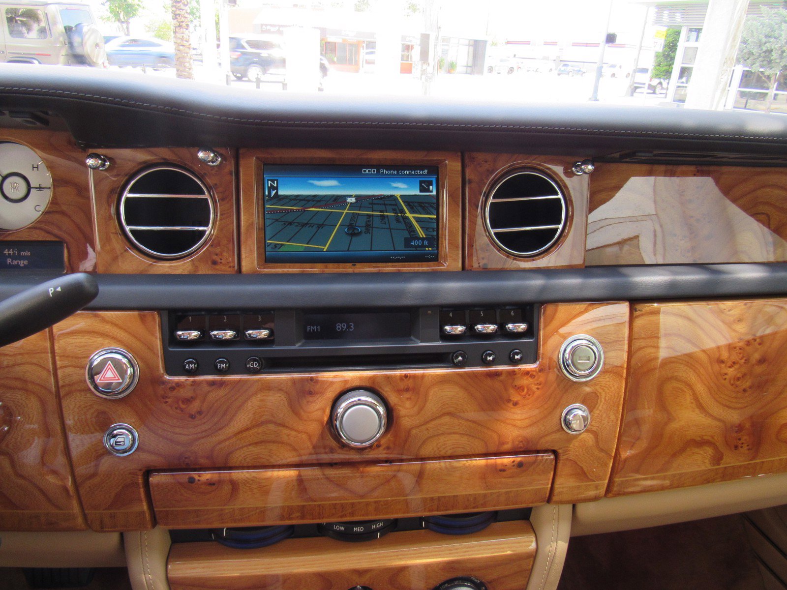 Used 2012 Rolls-Royce Phantom Drophead Coupe RWD image 29