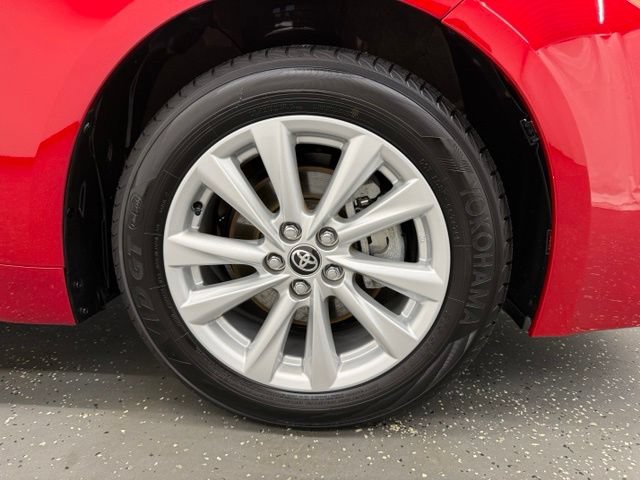 Certified 2025 Toyota Corolla SE w/ SE Package FWD image 22