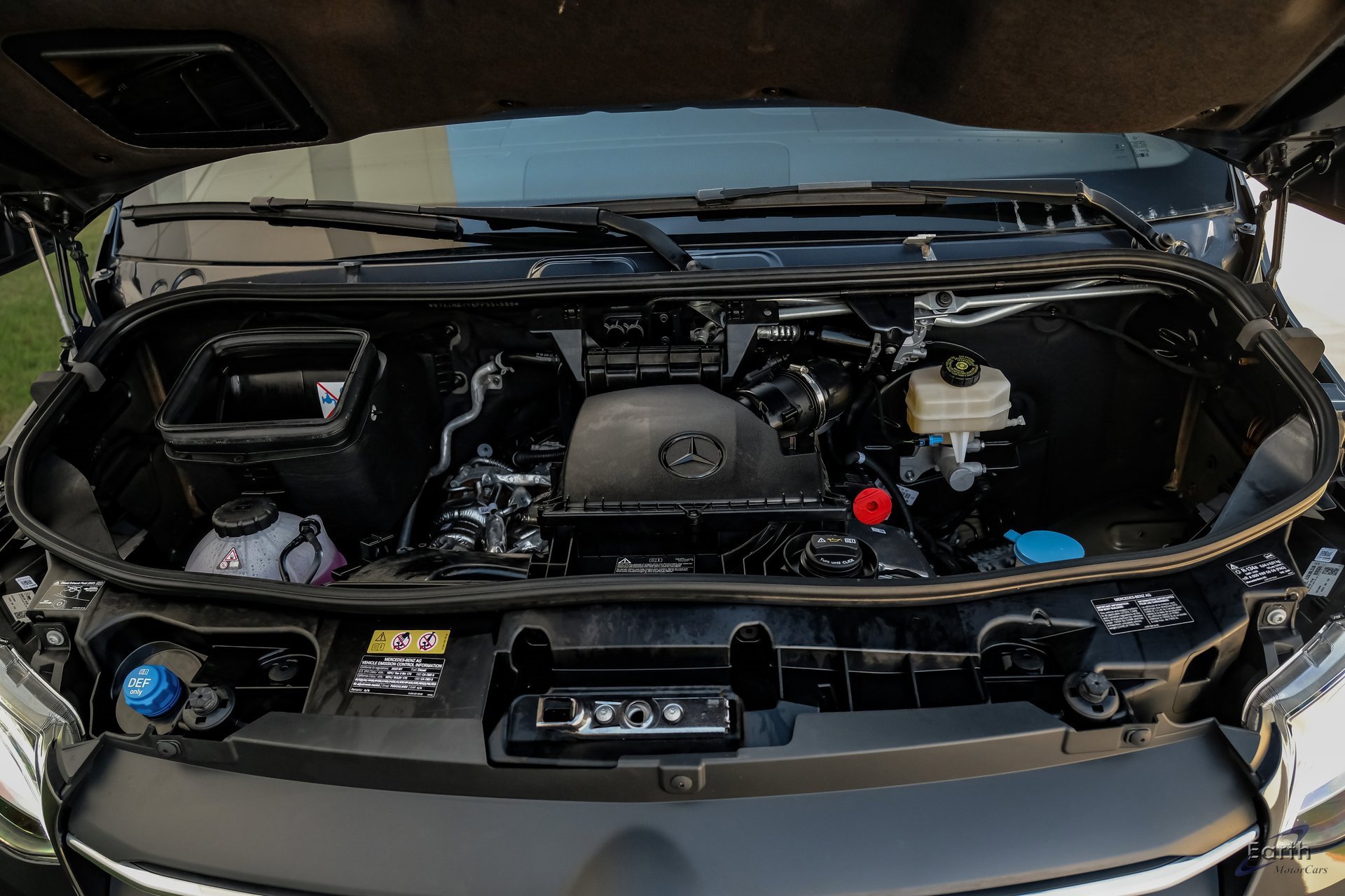 Used 2023 Mercedes-Benz Sprinter 2500 image 95