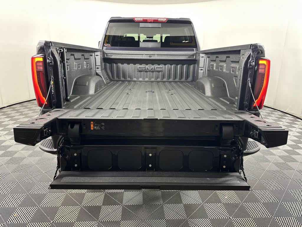 New 2025 GMC Sierra 2500 Denali w/ Denali Reserve Package image 17