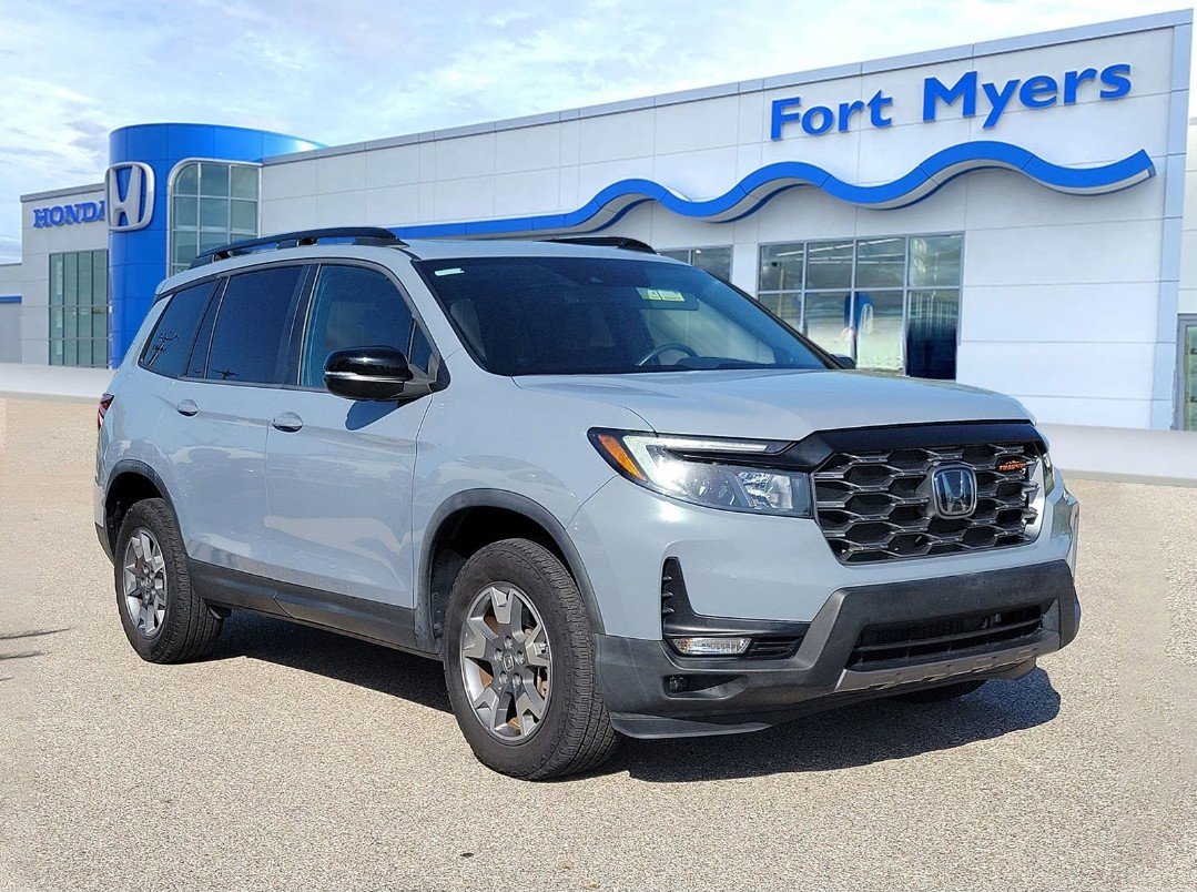 Used 2023 Honda Passport TrailSport image 1
