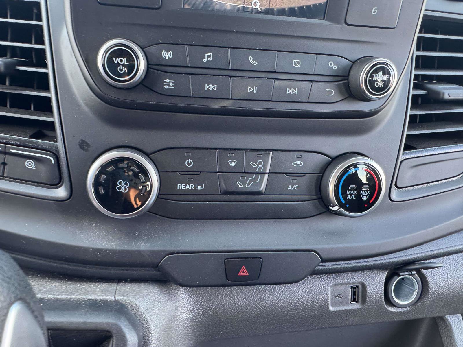 Used 2025 Ford Transit 250 Low Roof w/ Exterior Upgrade Package RWD image 31