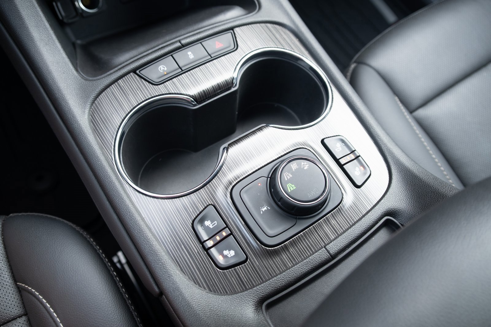 Used 2023 GMC Acadia SLT image 5