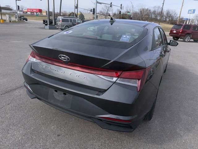Used 2022 Hyundai Elantra SEL w/ Convenience Package image 14