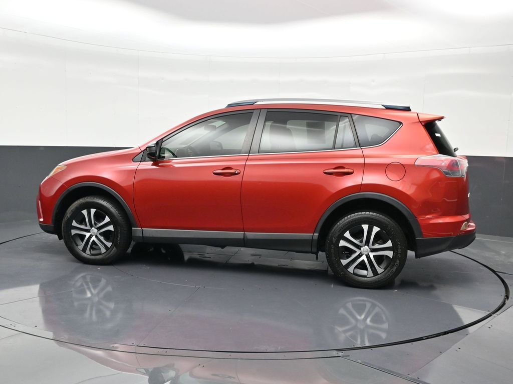 Used 2017 Toyota RAV4 LE image 2