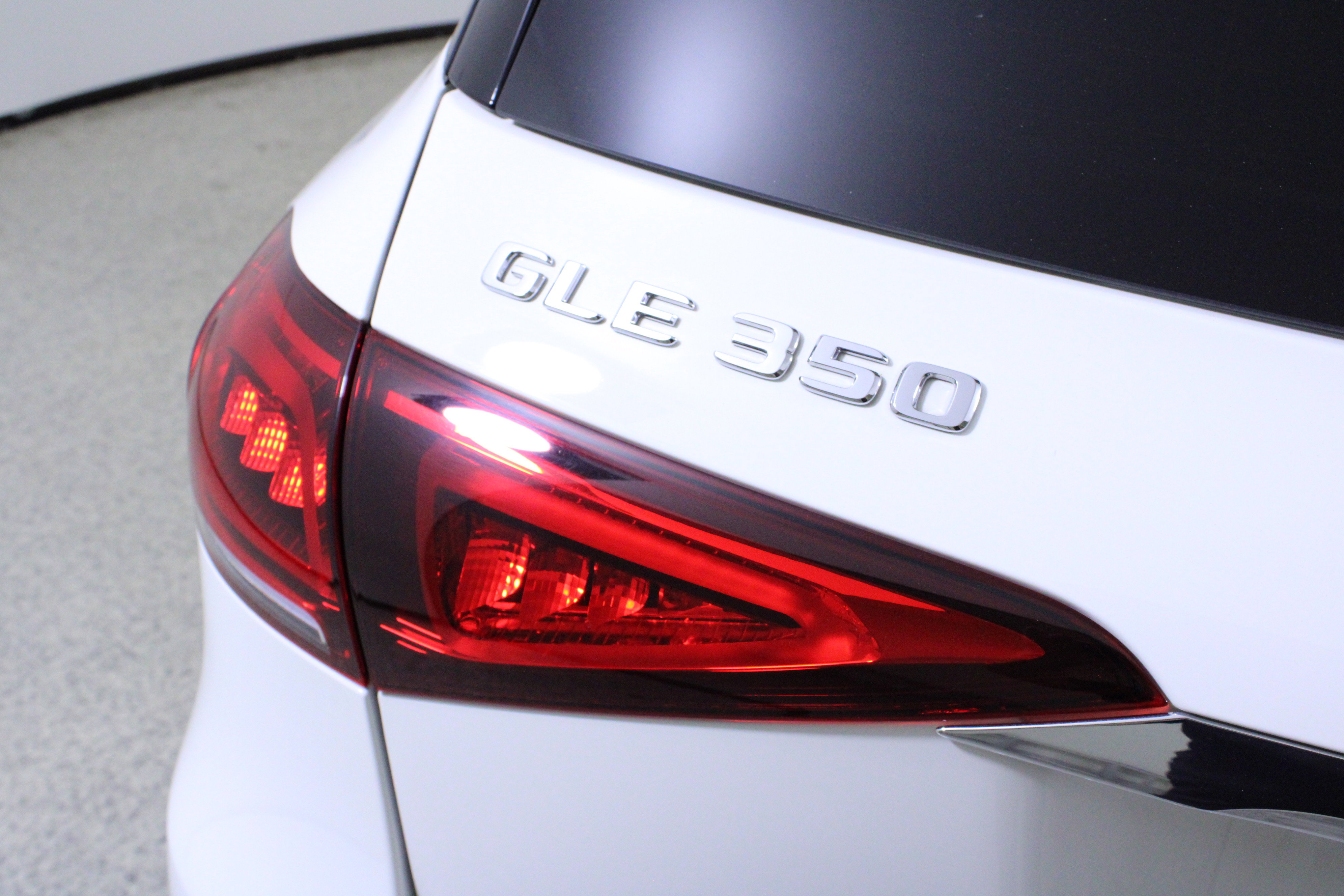 Used 2022 Mercedes-Benz GLE 350 image 9