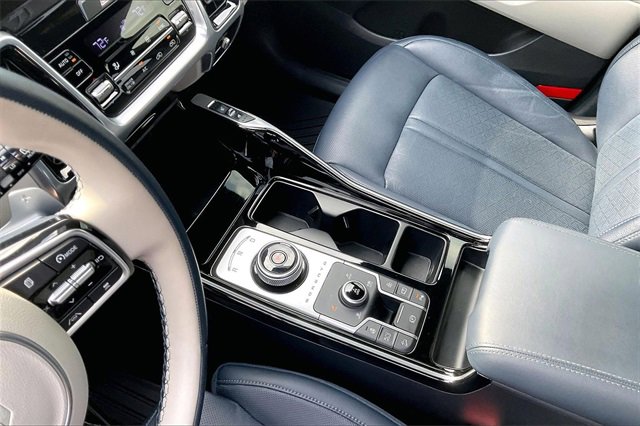 Used 2023 Kia Sorento SX Prestige image 13