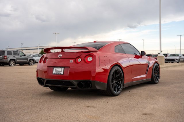Used 2009 Nissan GT-R Premium AWD/4WD image 6