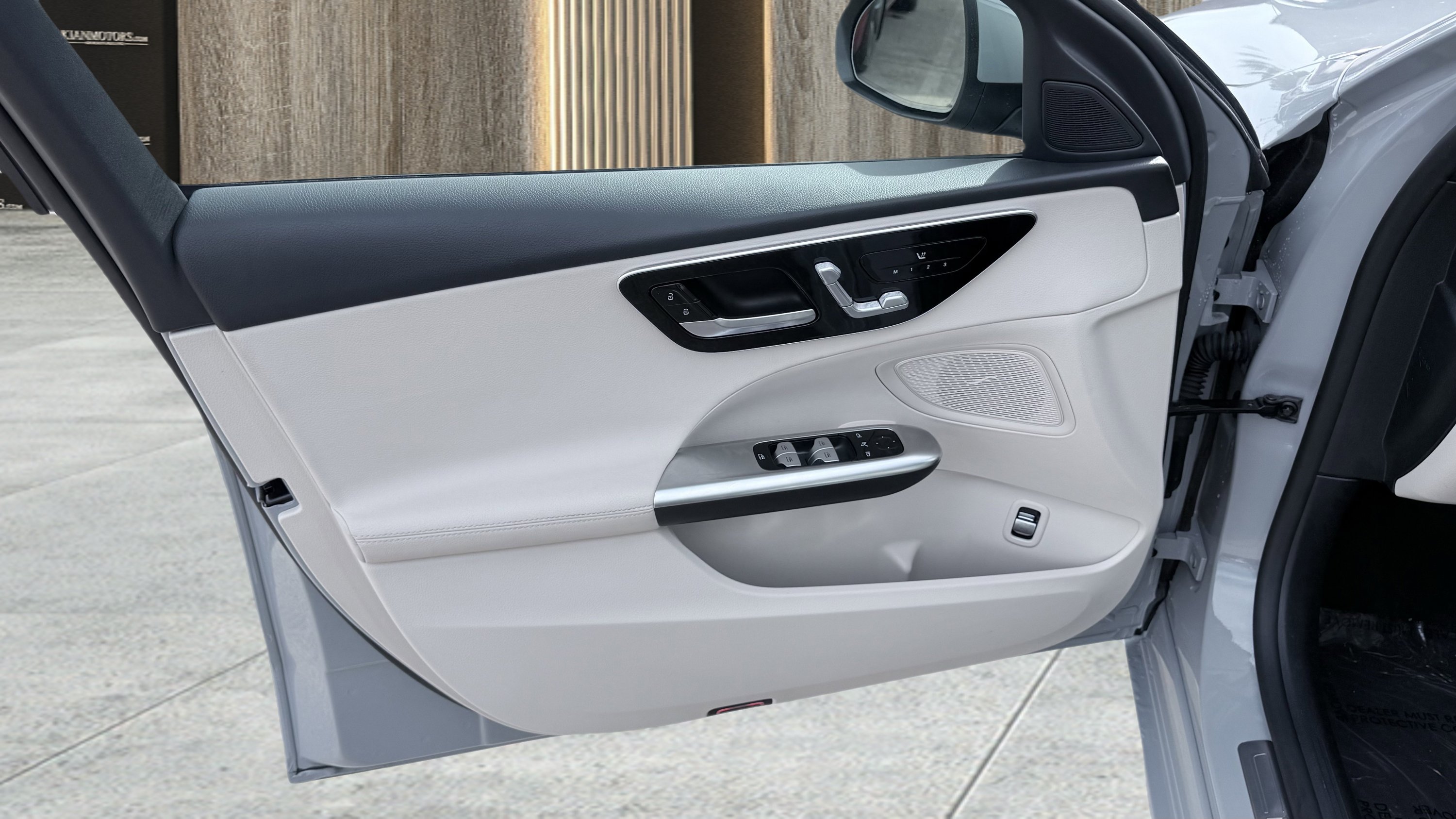 Used 2025 Mercedes-Benz C 300 Sedan image 21