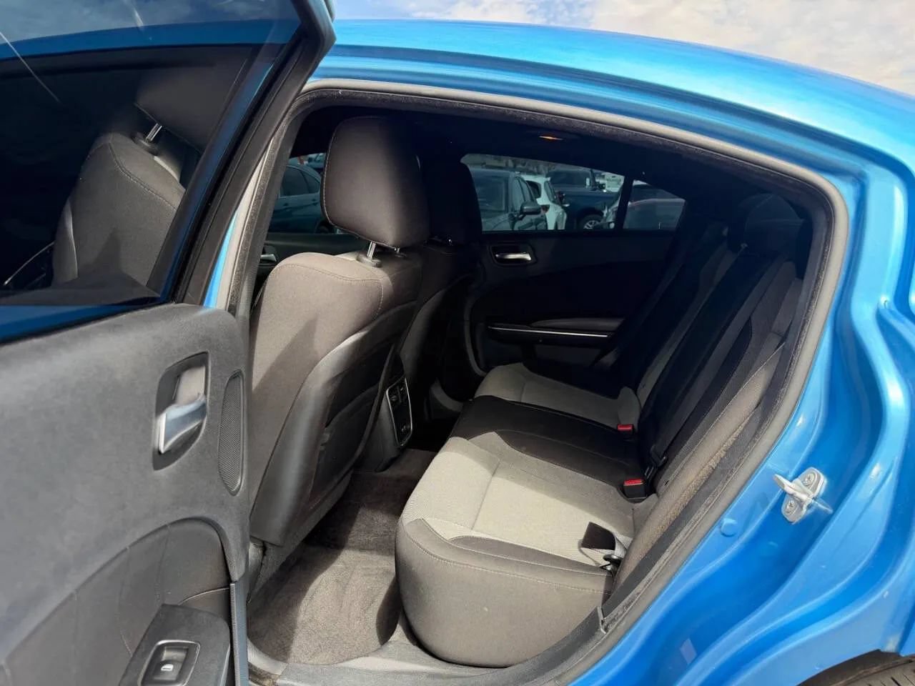 Used 2015 Dodge Charger SXT RWD image 20