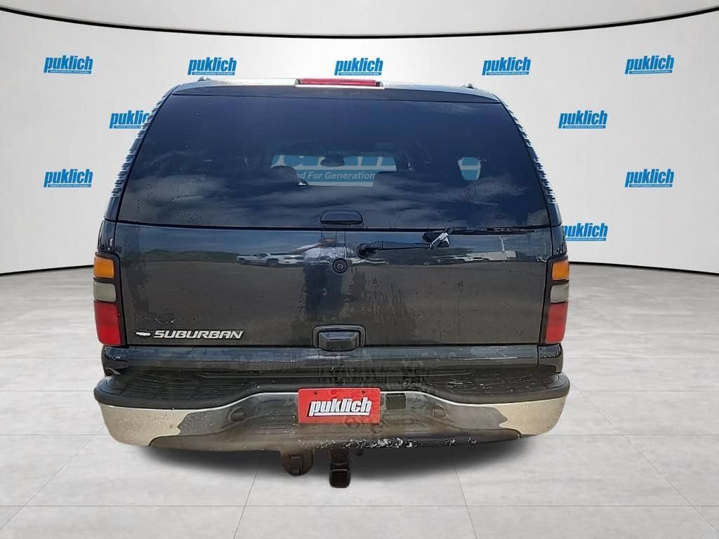 Used 2006 Chevrolet Suburban LT w/ Preferred Equipment Group AWD/4WD image 6