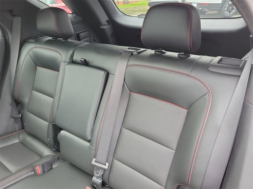 Used 2023 Chevrolet Equinox RS w/ RS Leather Package image 12