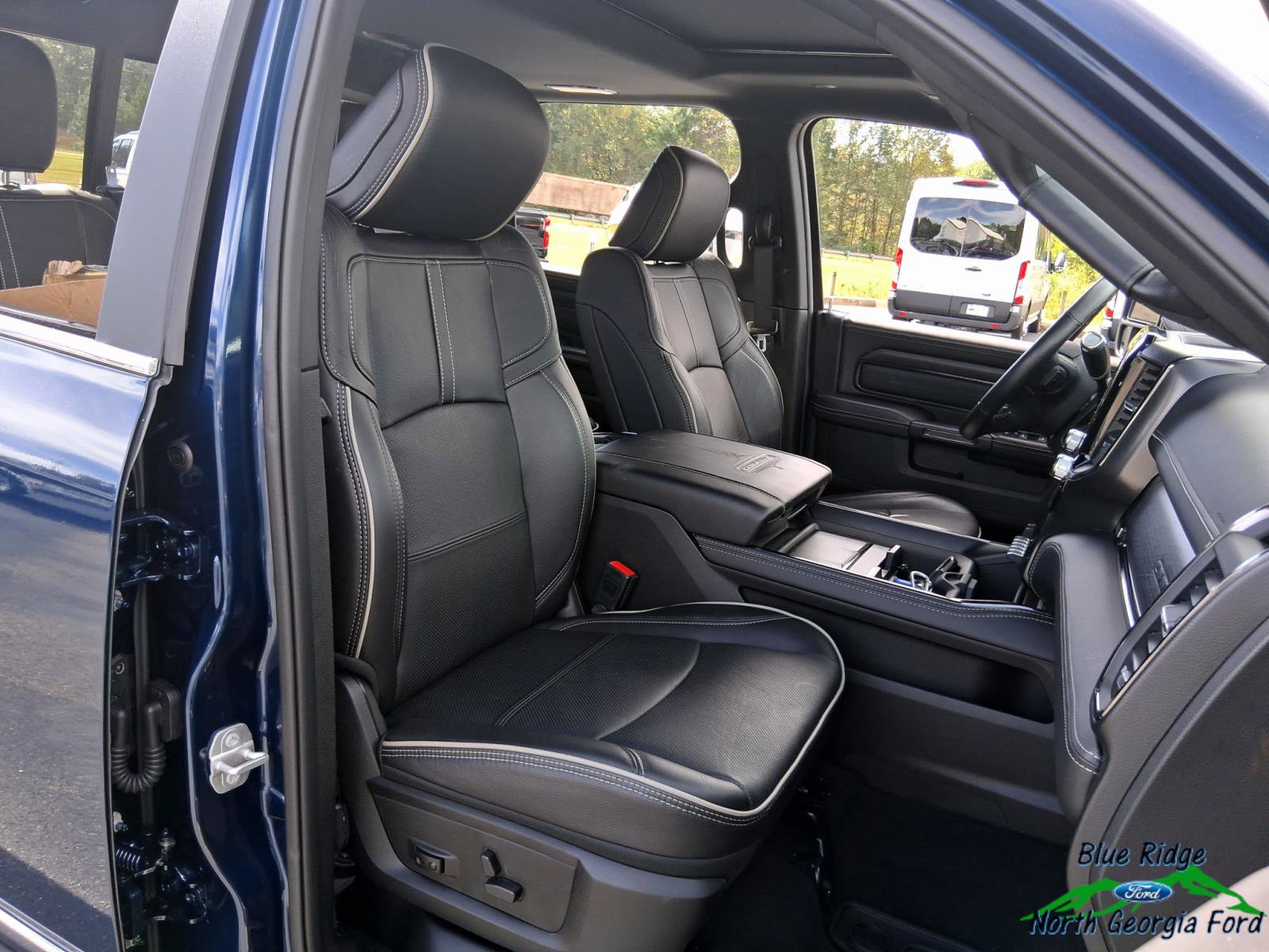 Used 2024 RAM 2500 Limited image 12