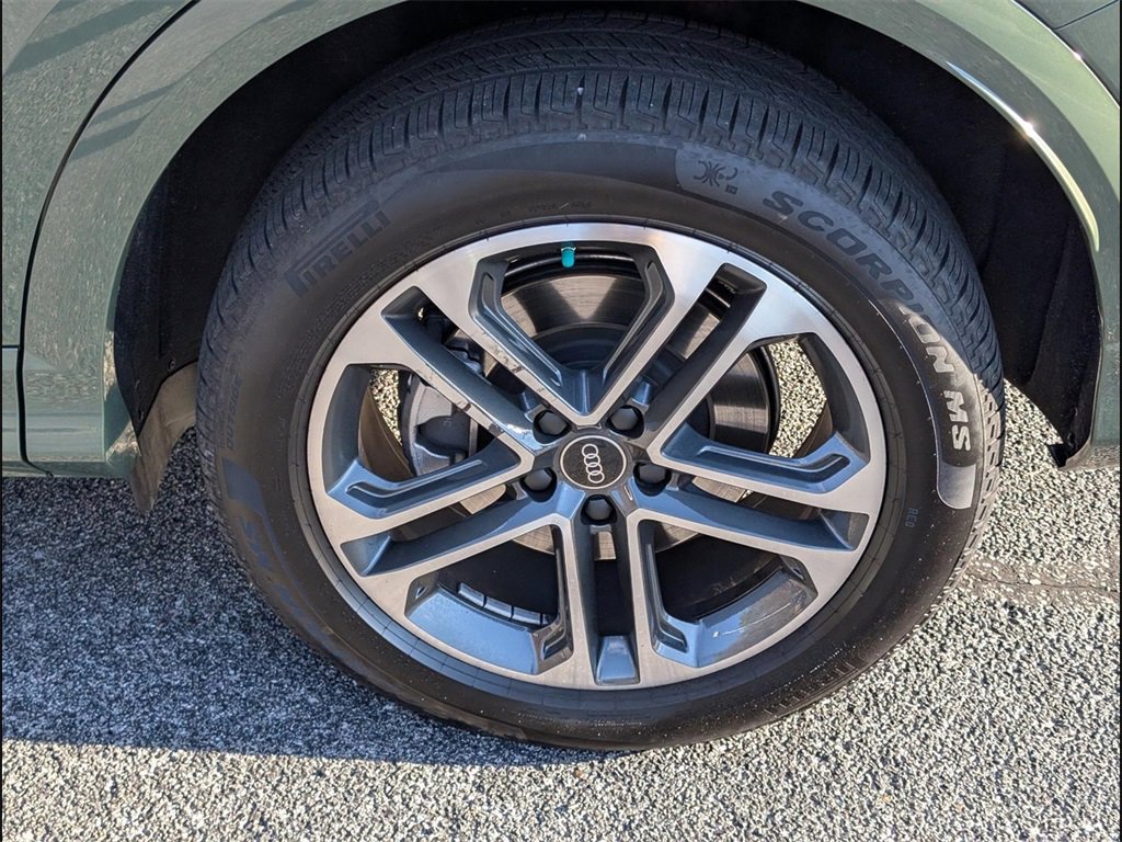 Certified 2025 Audi Q5 Premium Plus w/ Premium Plus image 22