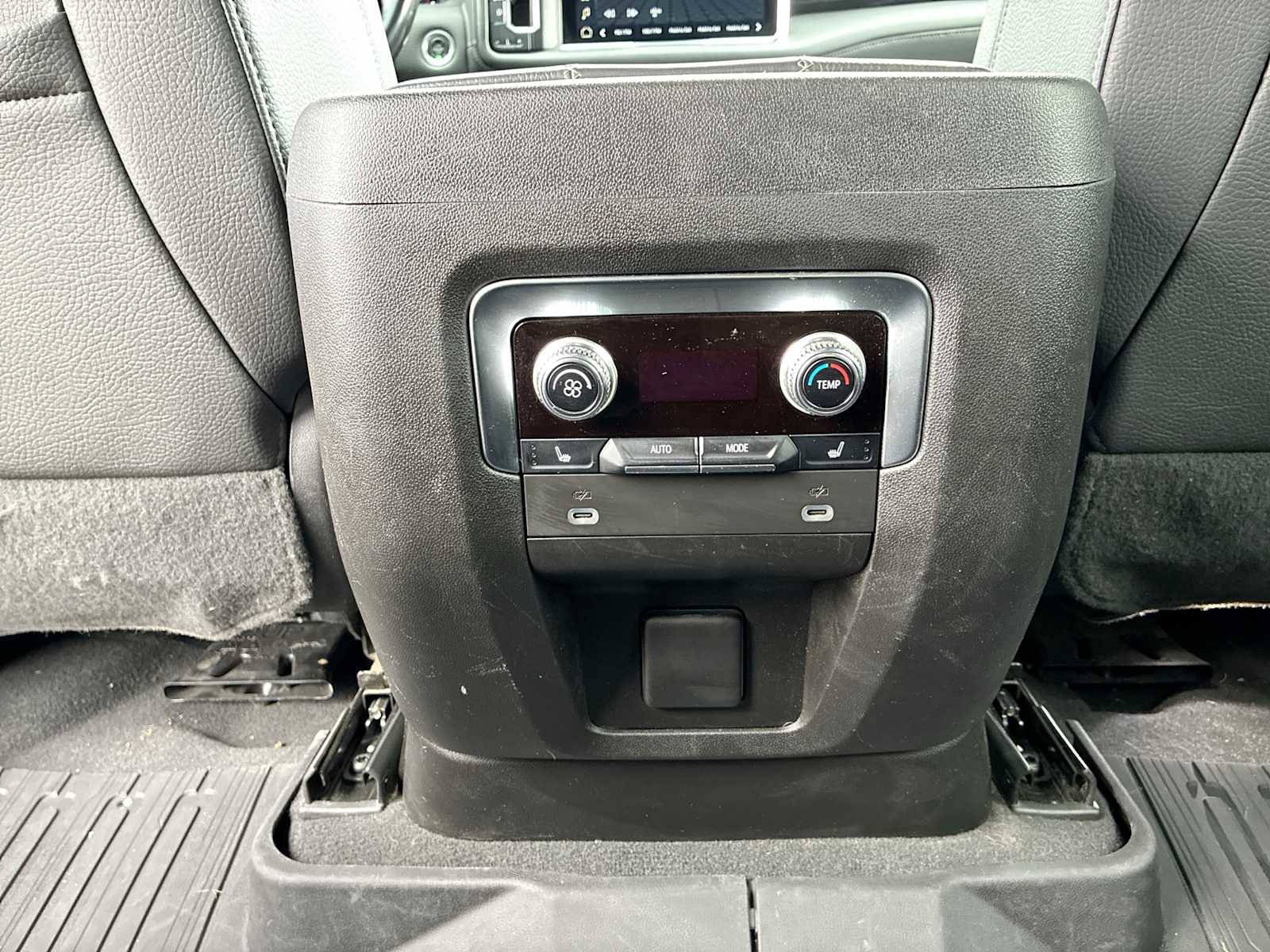 Certified 2022 GMC Yukon Denali image 21