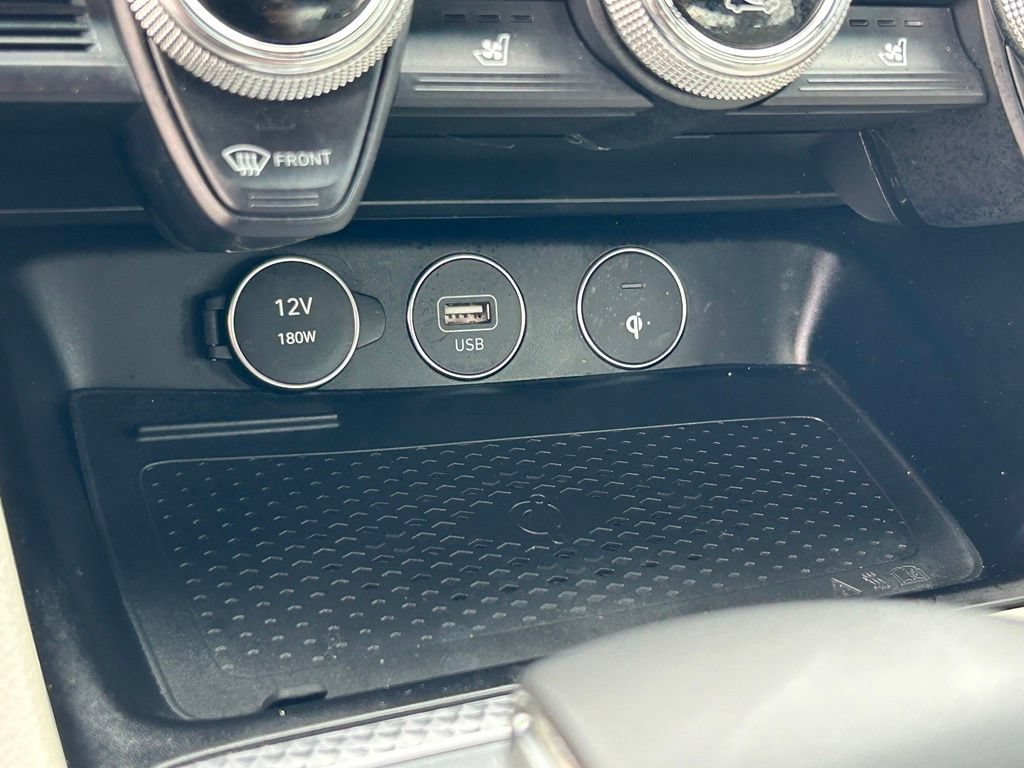 Used 2023 Genesis G70 2.0T w/ Sport Prestige Package RWD image 24