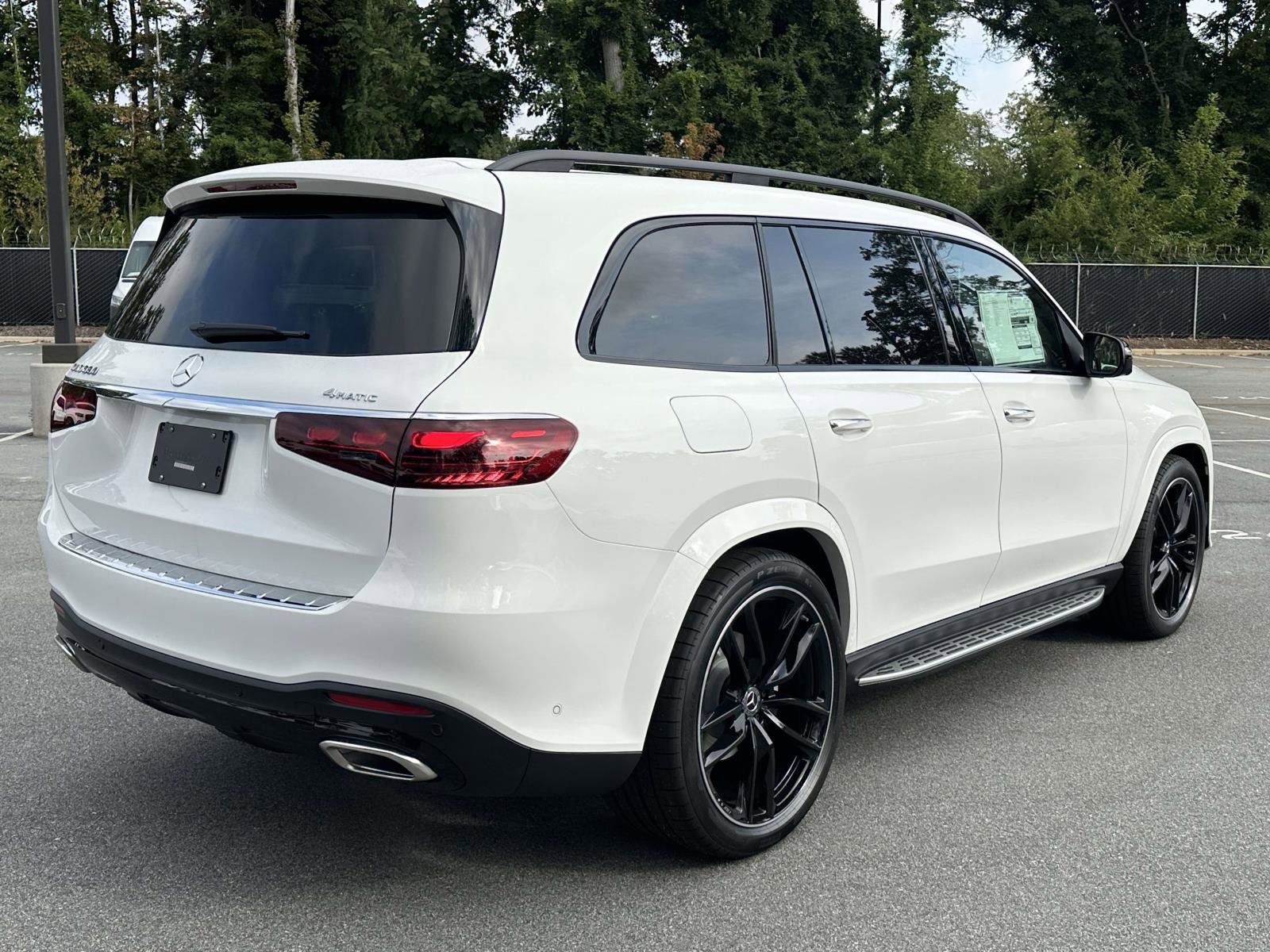New 2026 Mercedes-Benz GLS 580 4MATIC image 4