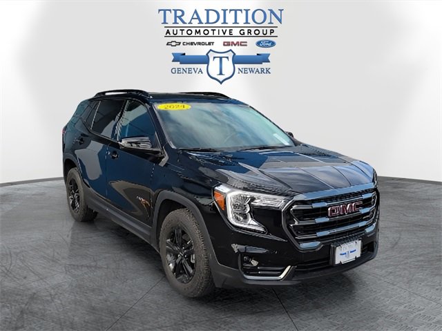 Used 2024 GMC Terrain AT4