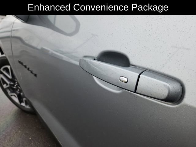 Used 2023 Chevrolet Blazer RS w/ Enhanced Convenience Package image 18