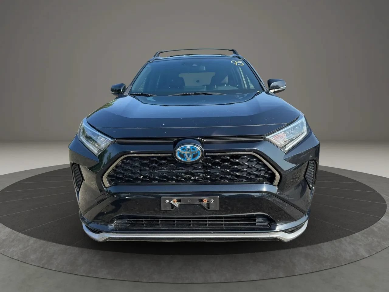 Used 2021 Toyota RAV4 SE w/ Weather & Moonroof Package AWD/4WD image 2