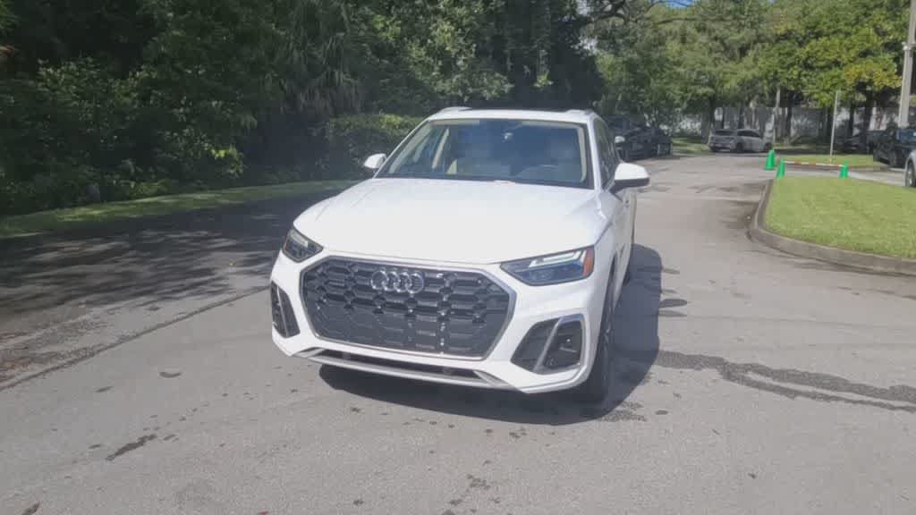 Certified 2024 Audi Q5 2.0T Premium w/ Convenience Package AWD/4WD image 3