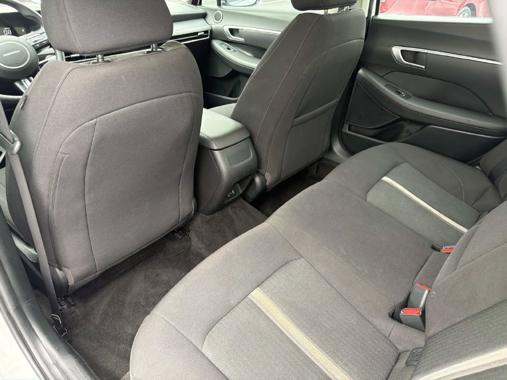 Used 2025 Hyundai Sonata SEL FWD image 15