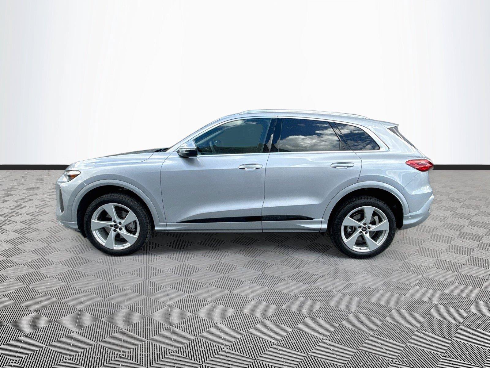 Used 2025 Audi Q5 Premium Plus AWD/4WD image 4