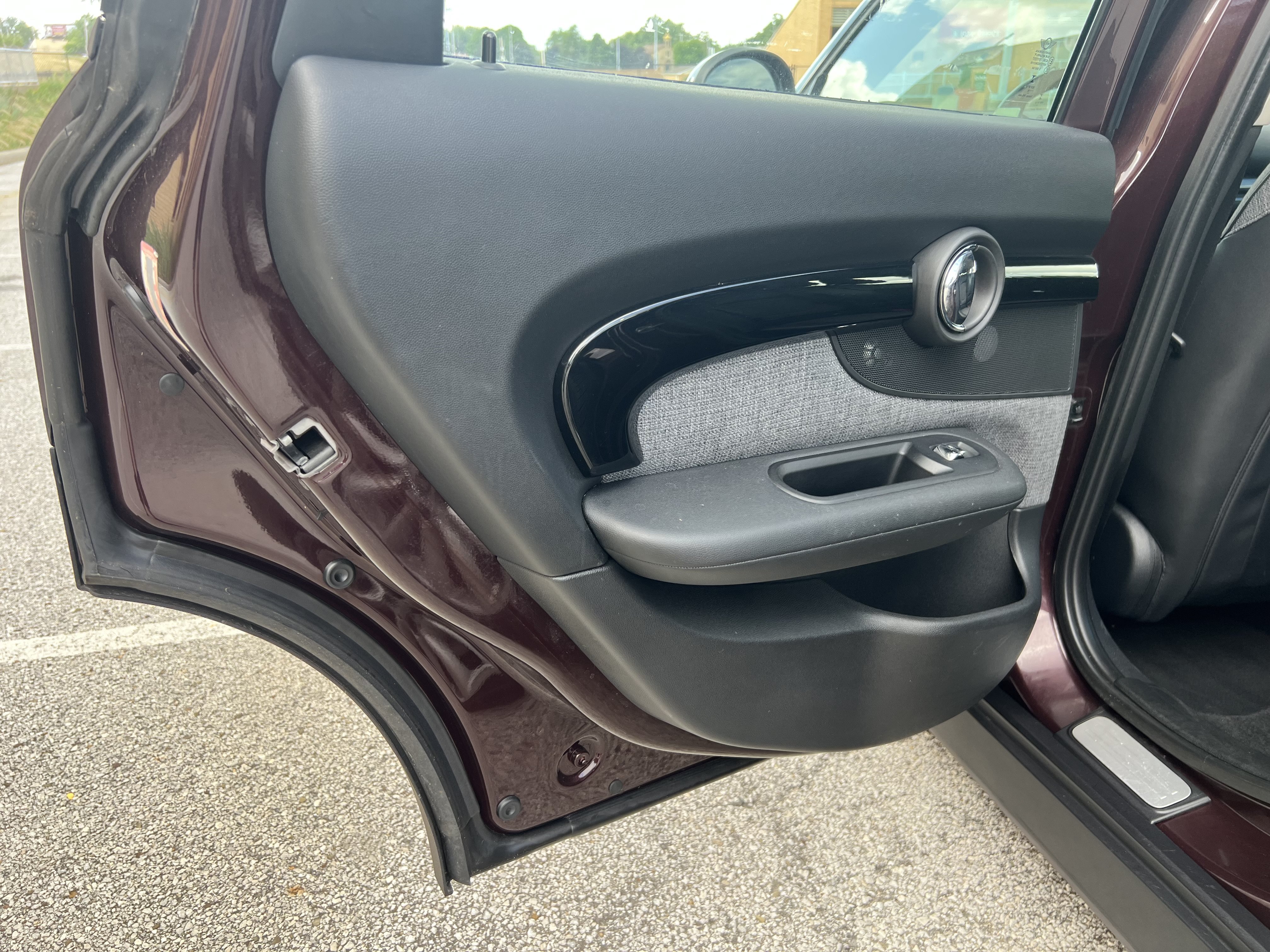 Used 2016 MINI Cooper Clubman FWD image 25