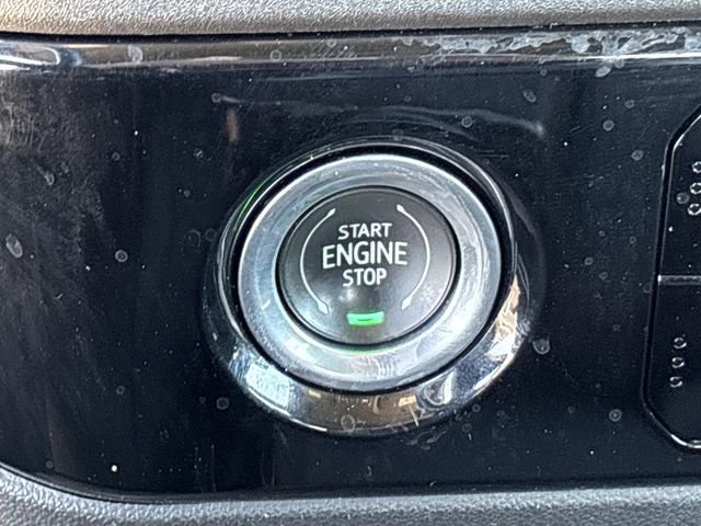 Used 2023 GMC Sierra 1500 Elevation image 21