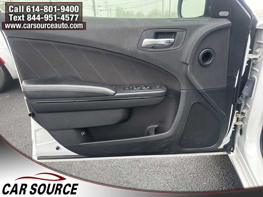 Used 2019 Dodge Charger SXT w/ Blacktop Package image 14