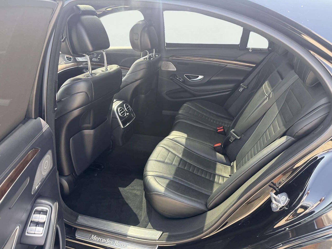 Used 2019 Mercedes-Benz S 560 4MATIC Sedan image 10