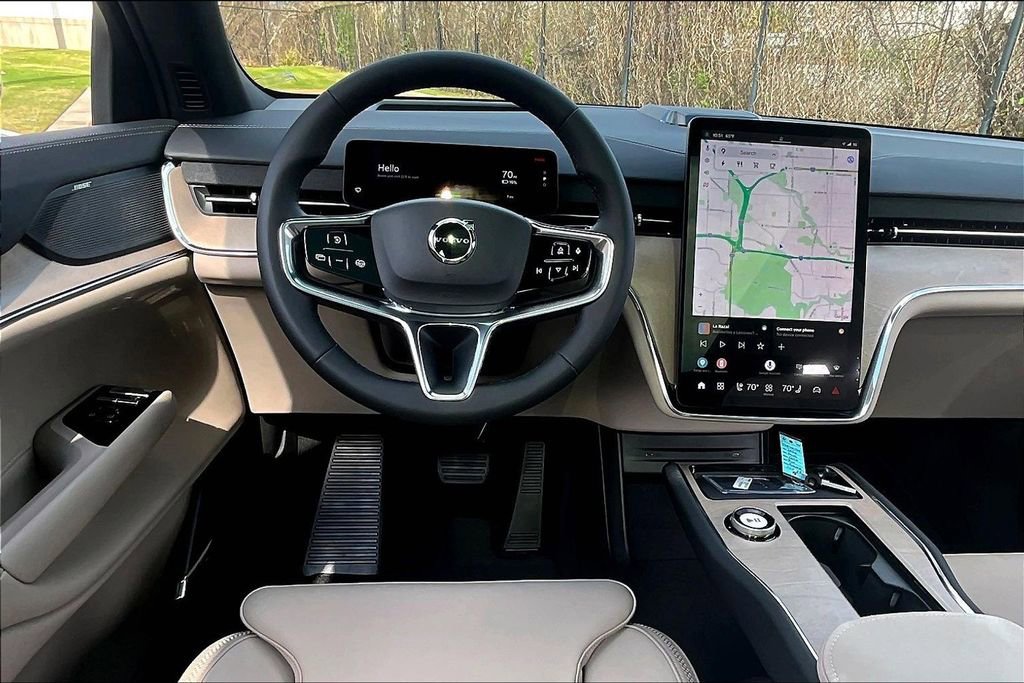 New 2026 Volvo EX90 Plus RWD image 23